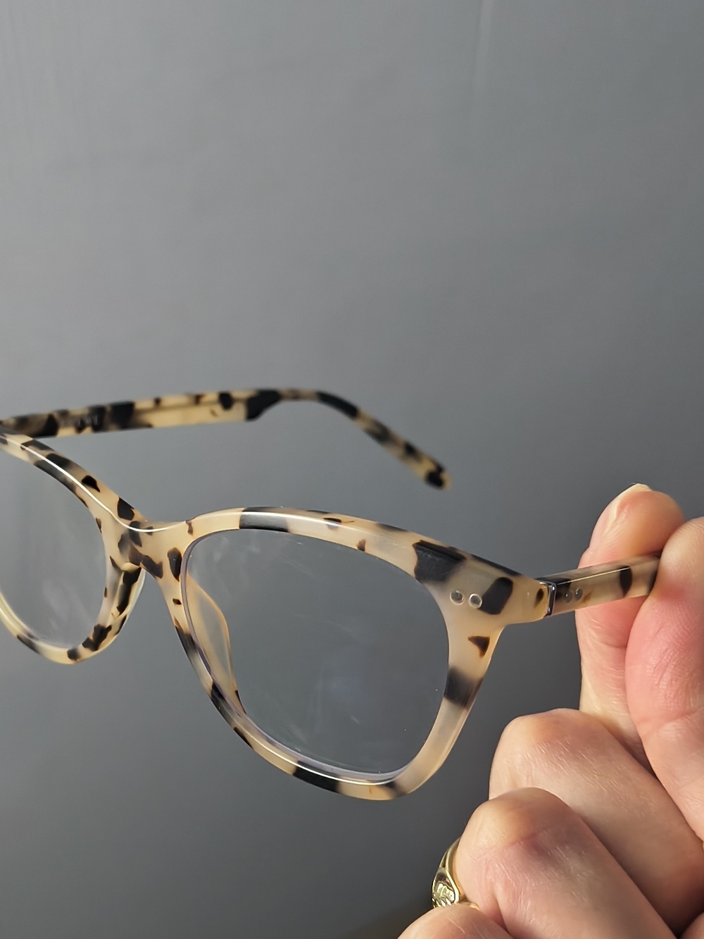 KREWE Amelia Optical Frames – Light Tortoise Cat-Eye (Frame Only)